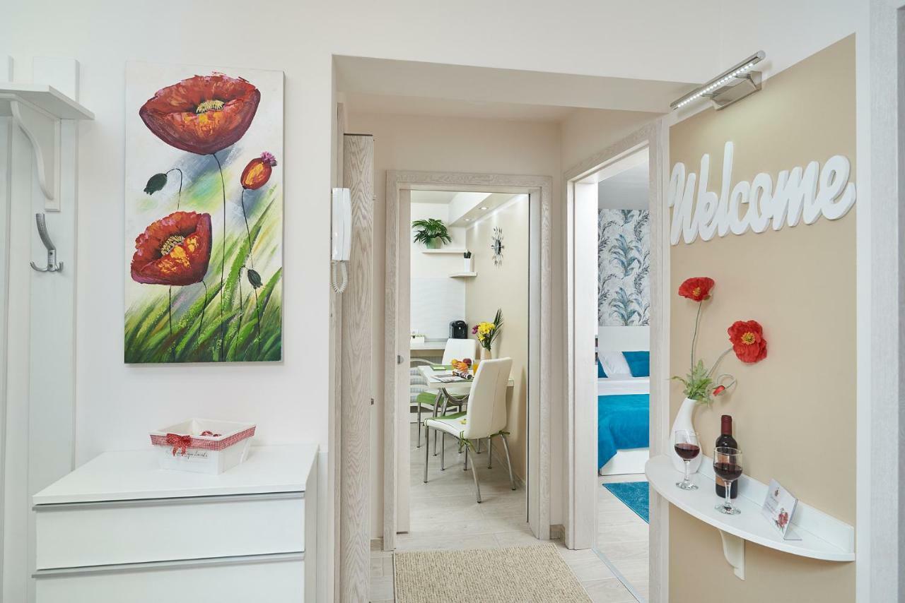Exotic Rami'S Apartments Timisoara Ngoại thất bức ảnh