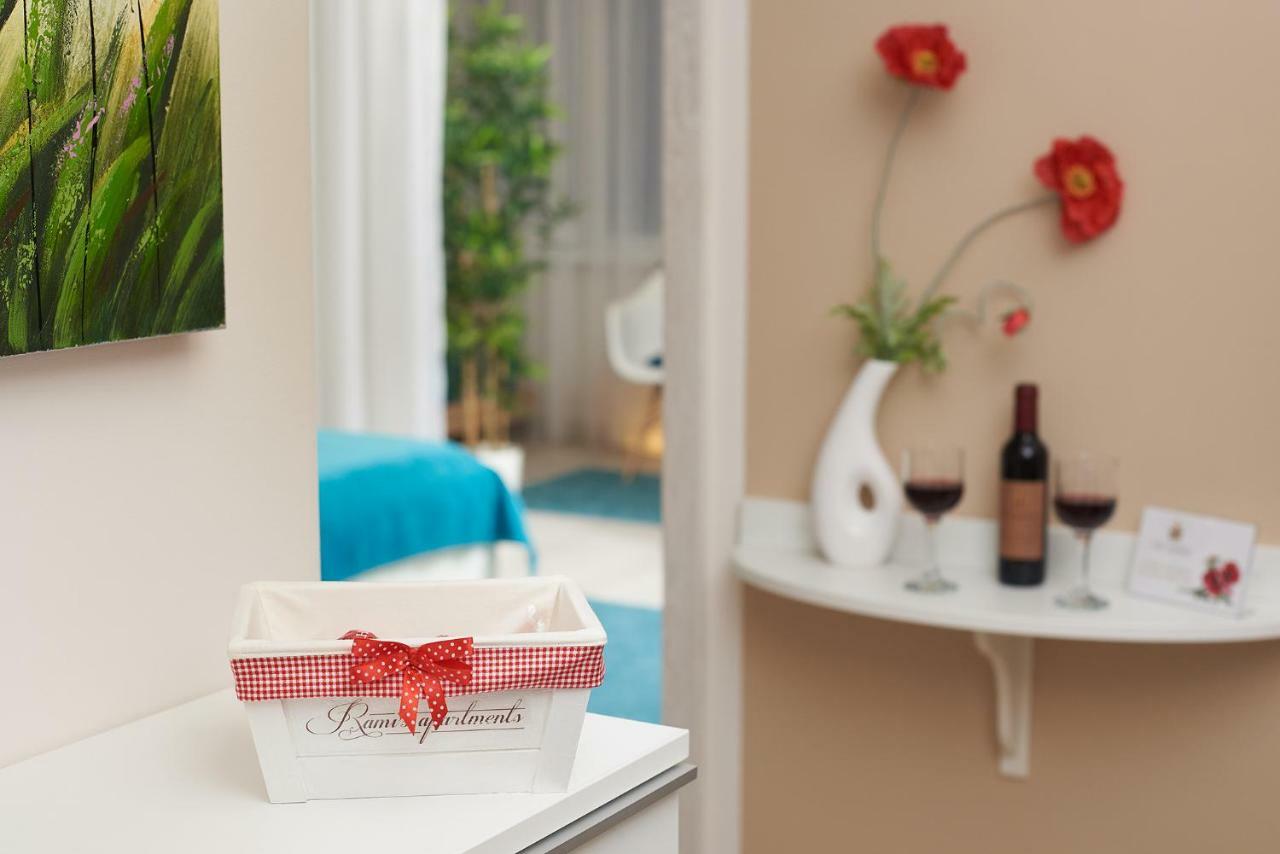 Exotic Rami'S Apartments Timisoara Ngoại thất bức ảnh