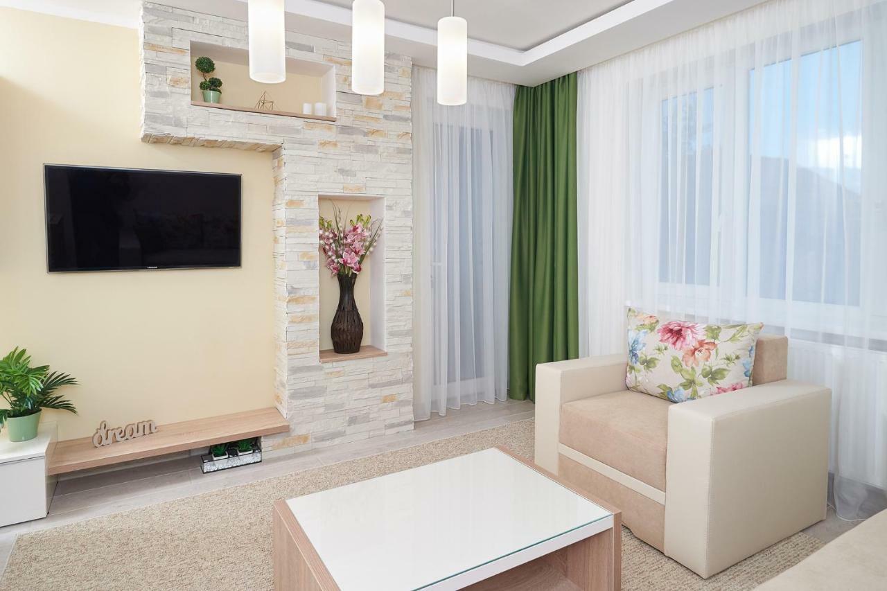 Exotic Rami'S Apartments Timisoara Ngoại thất bức ảnh